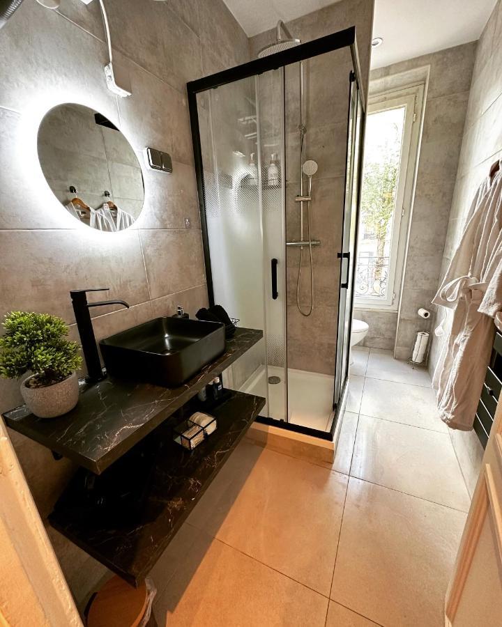 Suite De Prestige Avec Spa & Cinema อีวรี-ซูร์-แซ็น ภายนอก รูปภาพ