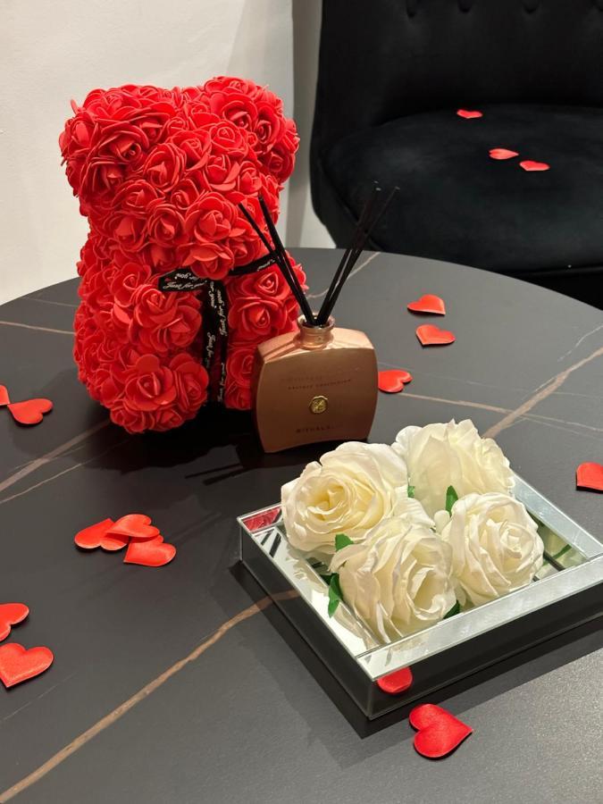 Suite De Prestige Avec Spa & Cinema อีวรี-ซูร์-แซ็น ภายนอก รูปภาพ