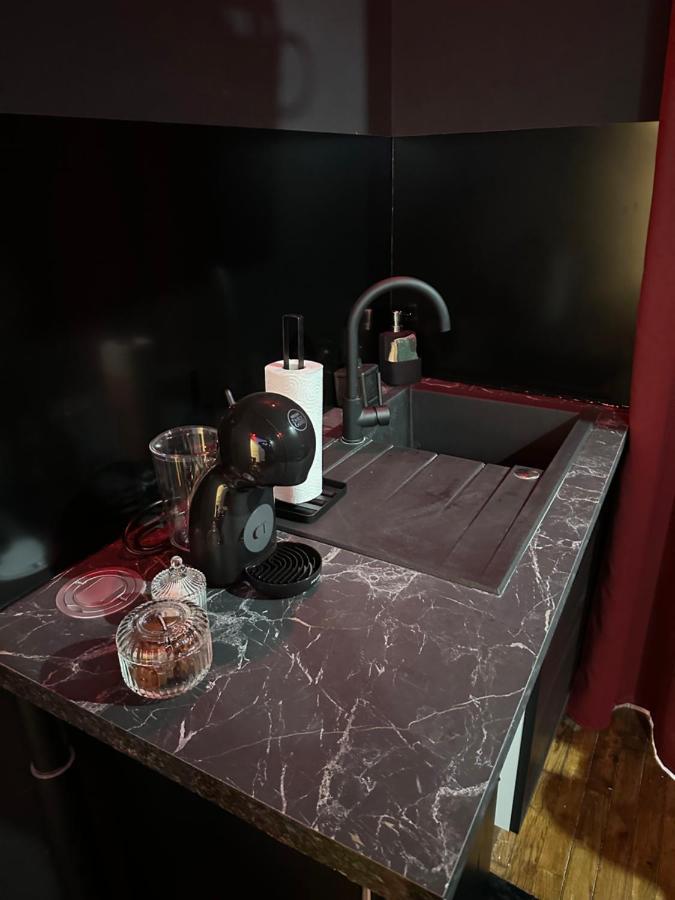 Suite De Prestige Avec Spa & Cinema อีวรี-ซูร์-แซ็น ภายนอก รูปภาพ